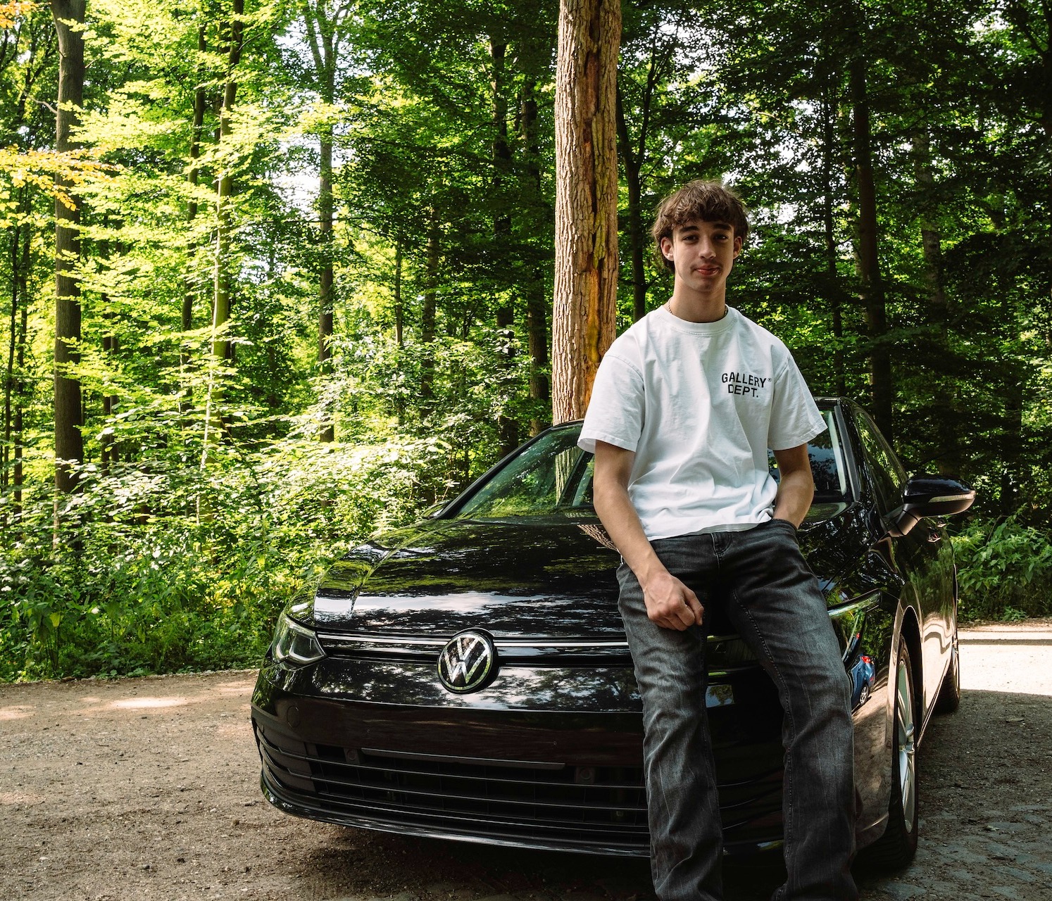 Gallery gallery_images_1_1_175518035740214386.jpg Milos van der Valk | Dealer Car Trade B.V.