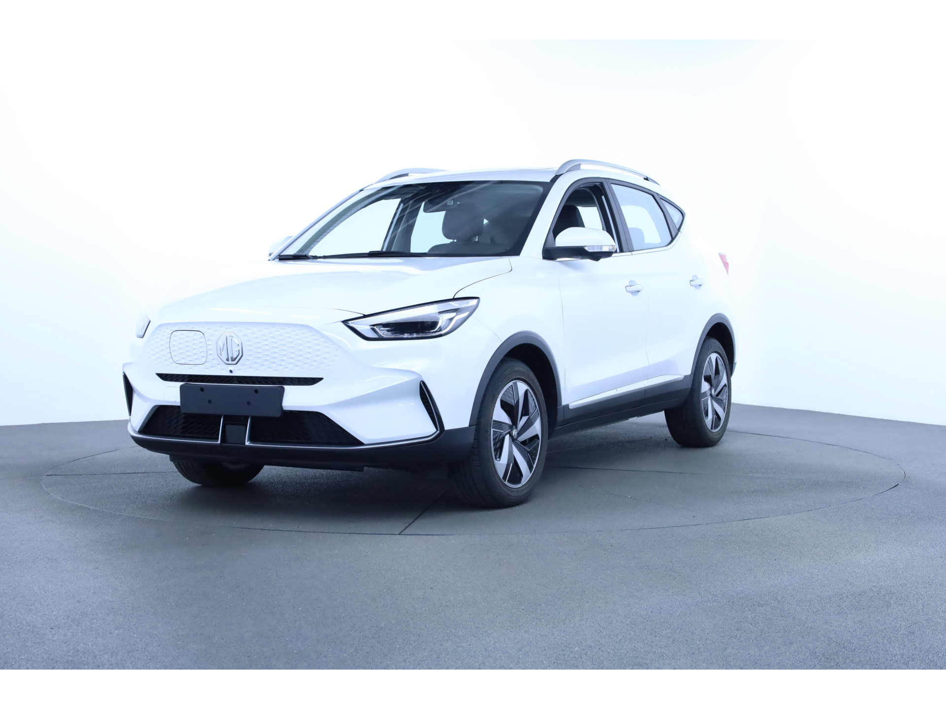 MG ZS EV MG I VERKOCHT I 56329318-0.jpg | Dealer Car Trade B.V.
