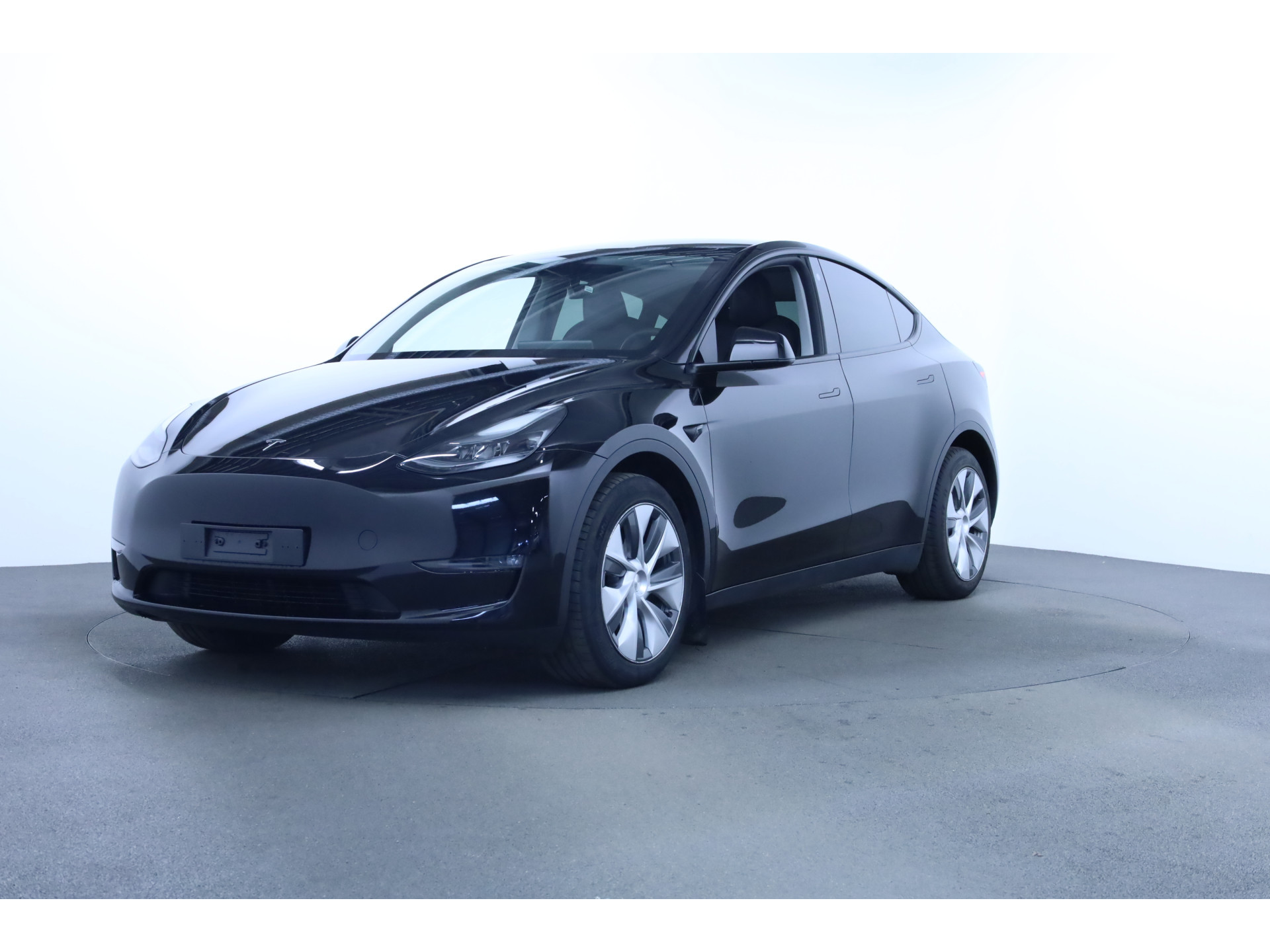 Tesla Model Y Long Range AWD 75kWh 514pk XP7 BYD Blade Leder Pano Autopilot Trekhaak 53942894-0.jpg | Dealer Car Trade B.V.