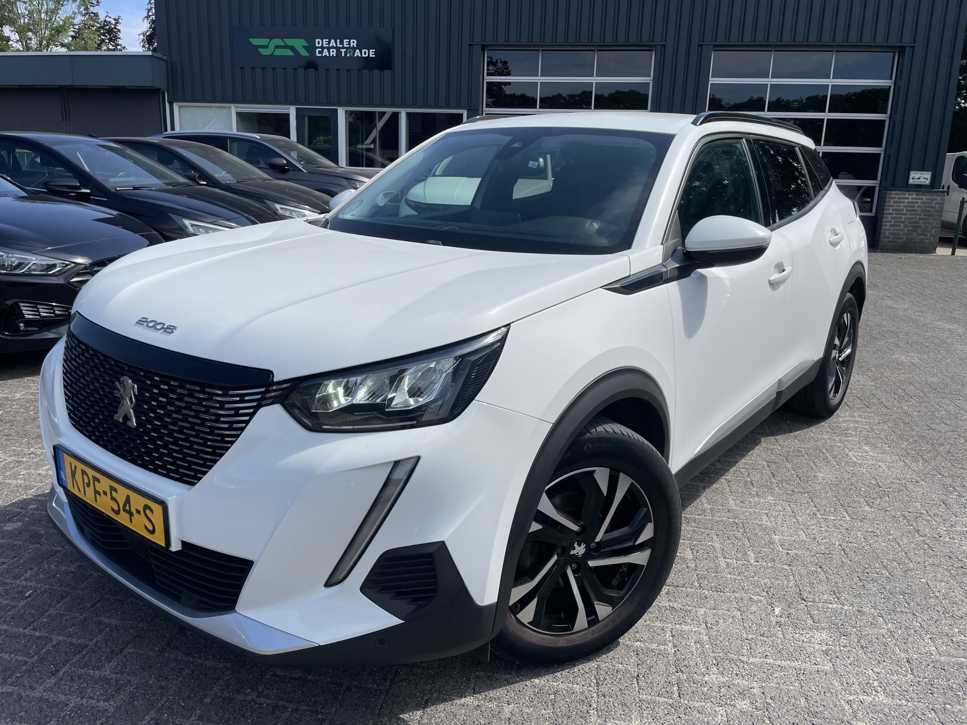 Peugeot 2008 1.2 PureTech 130 pk Allure Led Climate AppConnect Camera Keyless 54458755-0.jpg | Dealer Car Trade B.V.